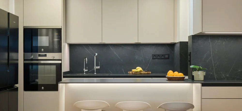 AGA2194_1_11zon-1536x1022